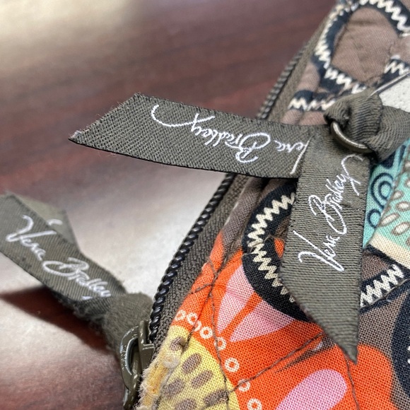 Vera Bradley Multicolor Floral Wallet - Picture 12 of 13